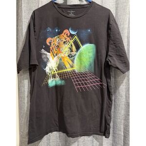 Urban Behavior Graphic T Shirt Unisex T-Shirt Size XL Tiger Moon Space